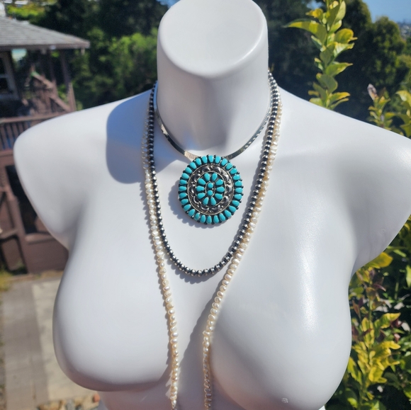 Turquoise and Silver Circular Brooch NATIVE MADE - Picture 4 of 17